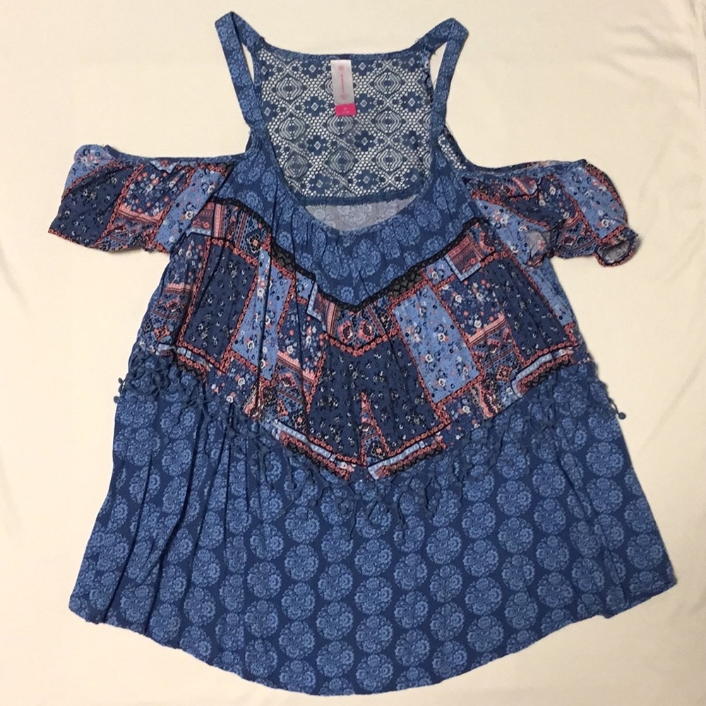 NO BOUNDARIES TOP